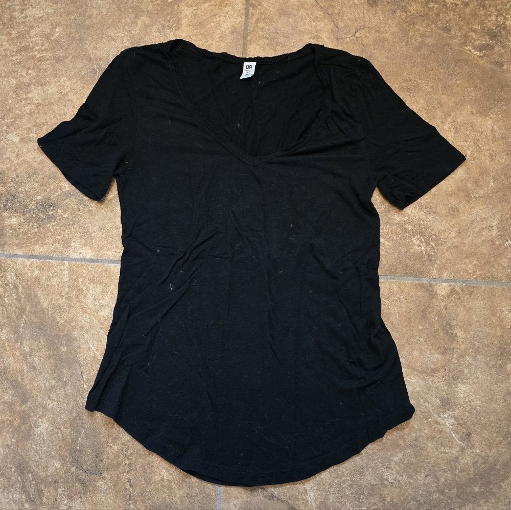 Black Classic BP Vneck Short Sleeve